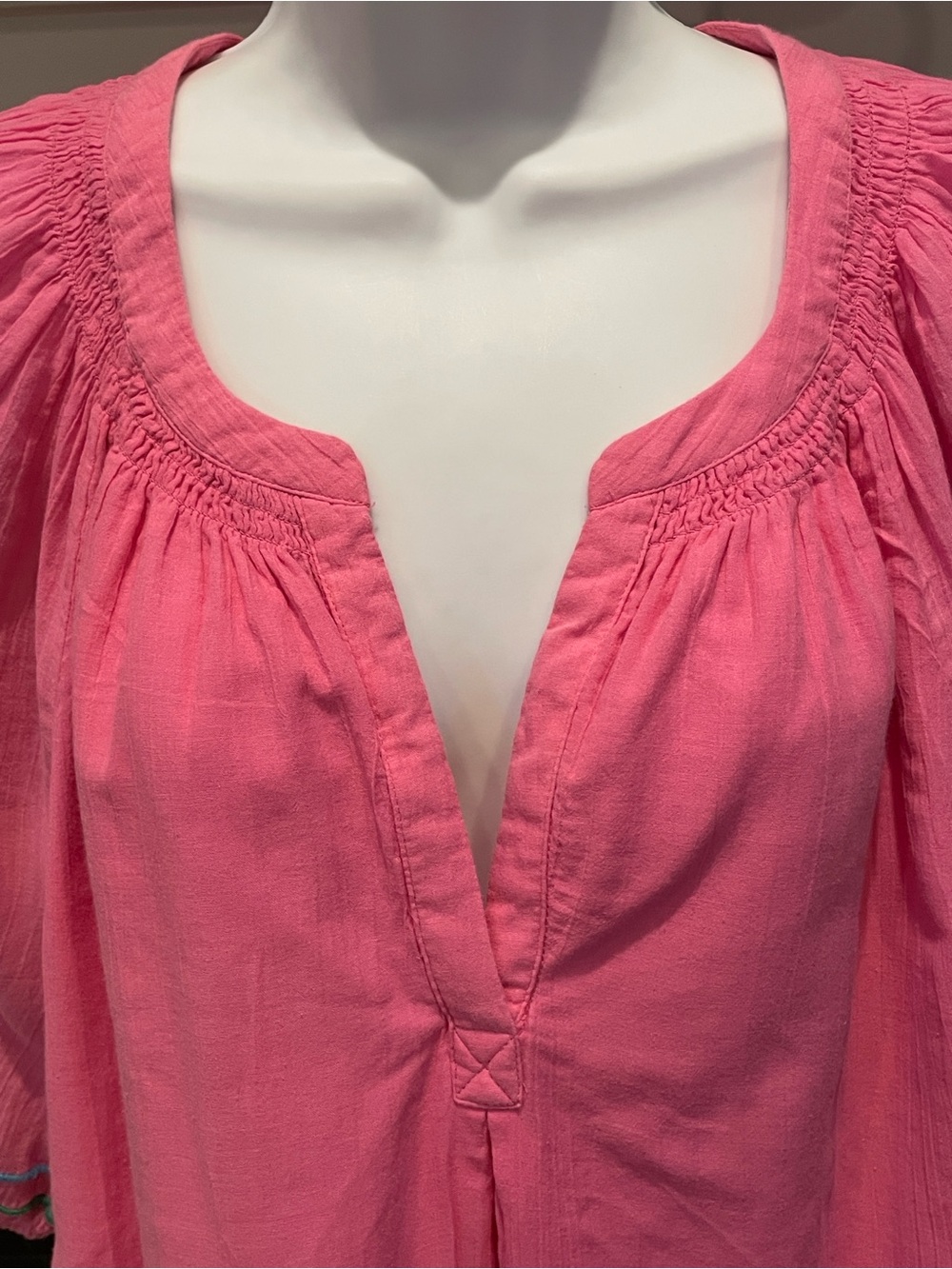 Crown & Ivy Tropical Embroidered Top - Picture 2 of 9
